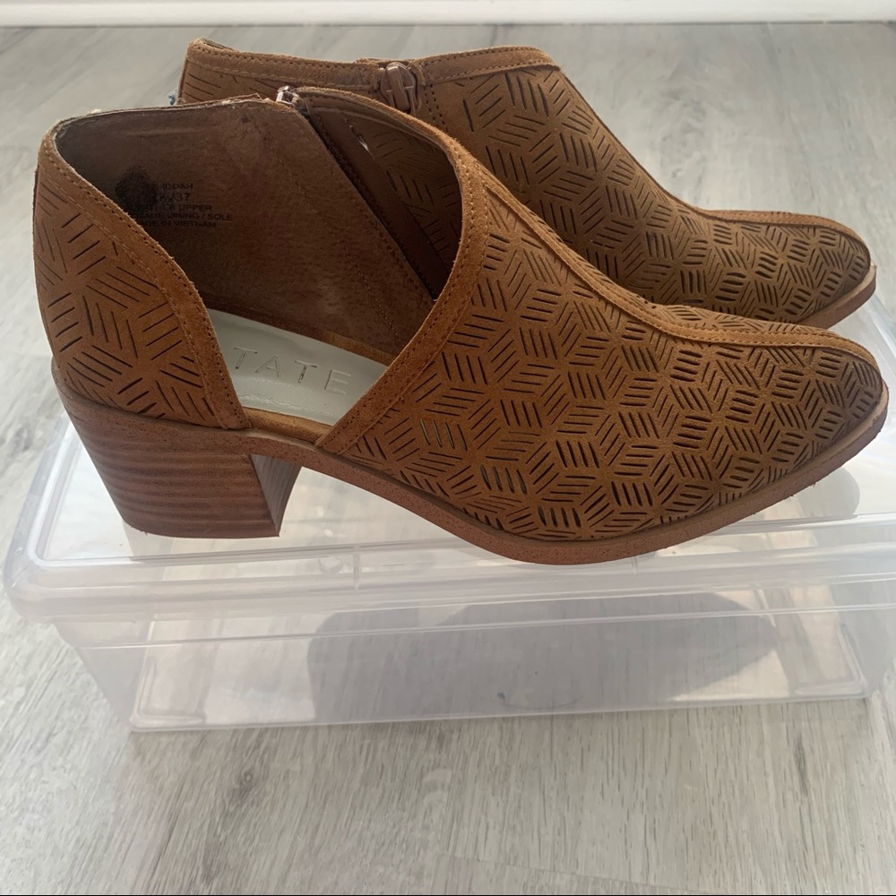 1.State Iddah Perforated Cutaway Bootie